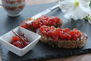 Mermelada de tomates rojos casera